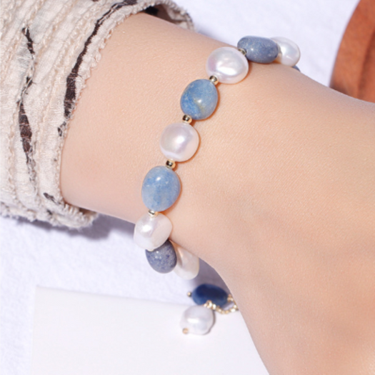 Blue Aventurine Freshwater Pearl Crystal Bracelet - Inner Manifestation